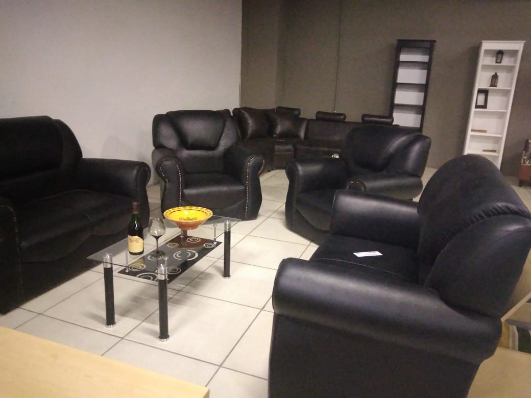 High-Back Lounge Suite - That Couch Place
